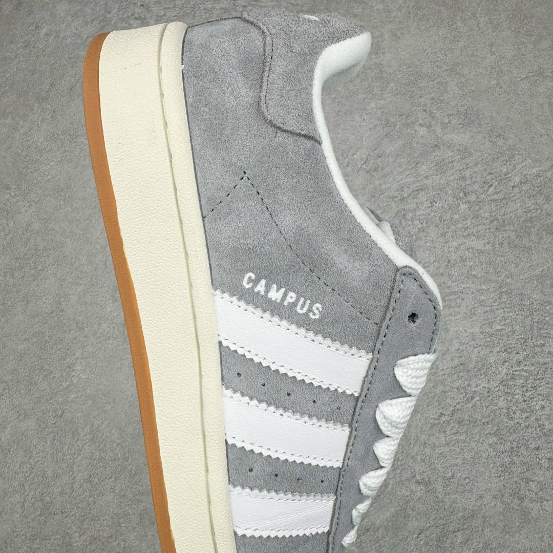 Adidas campus