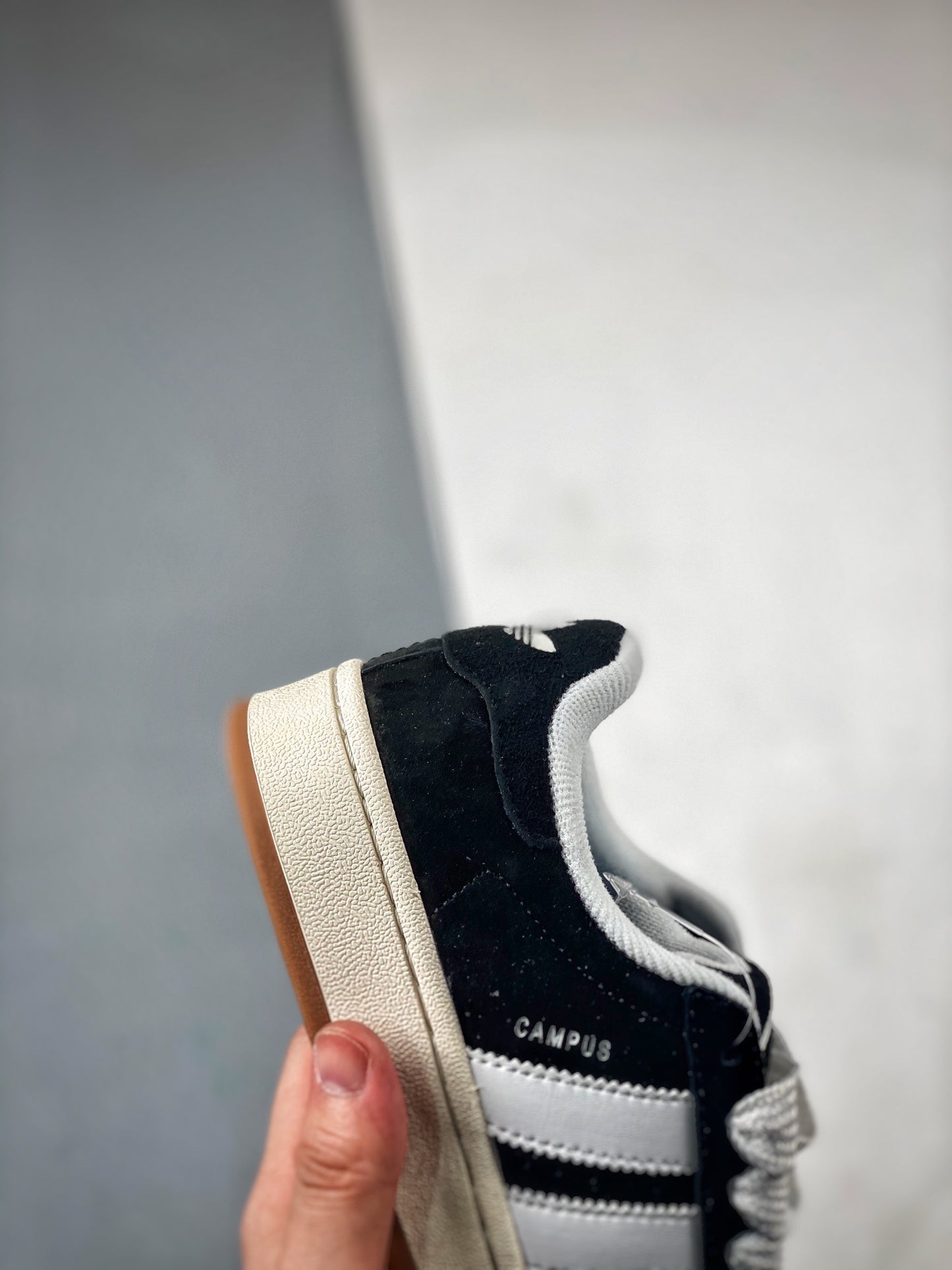 Adidas campus