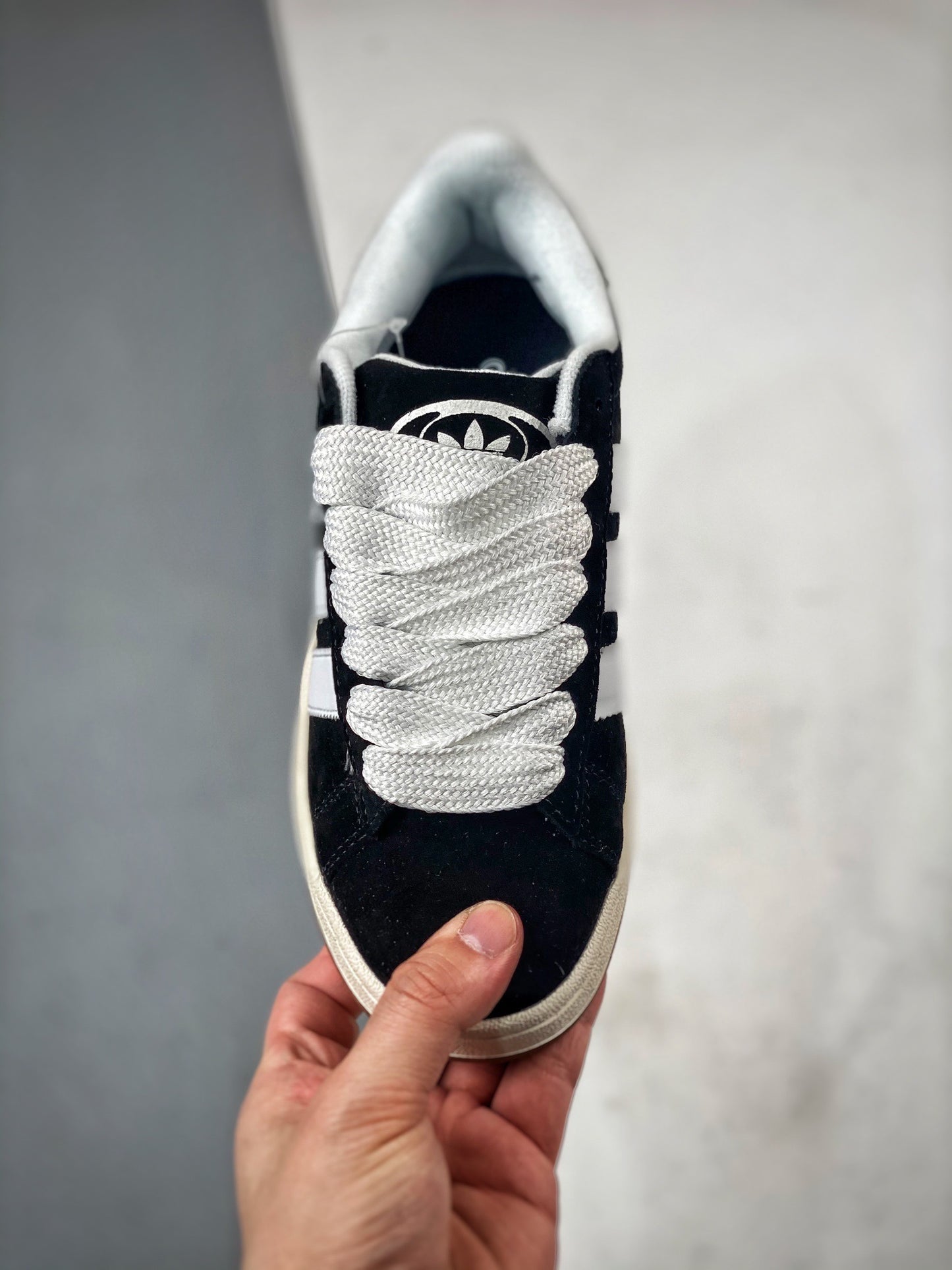 Adidas campus