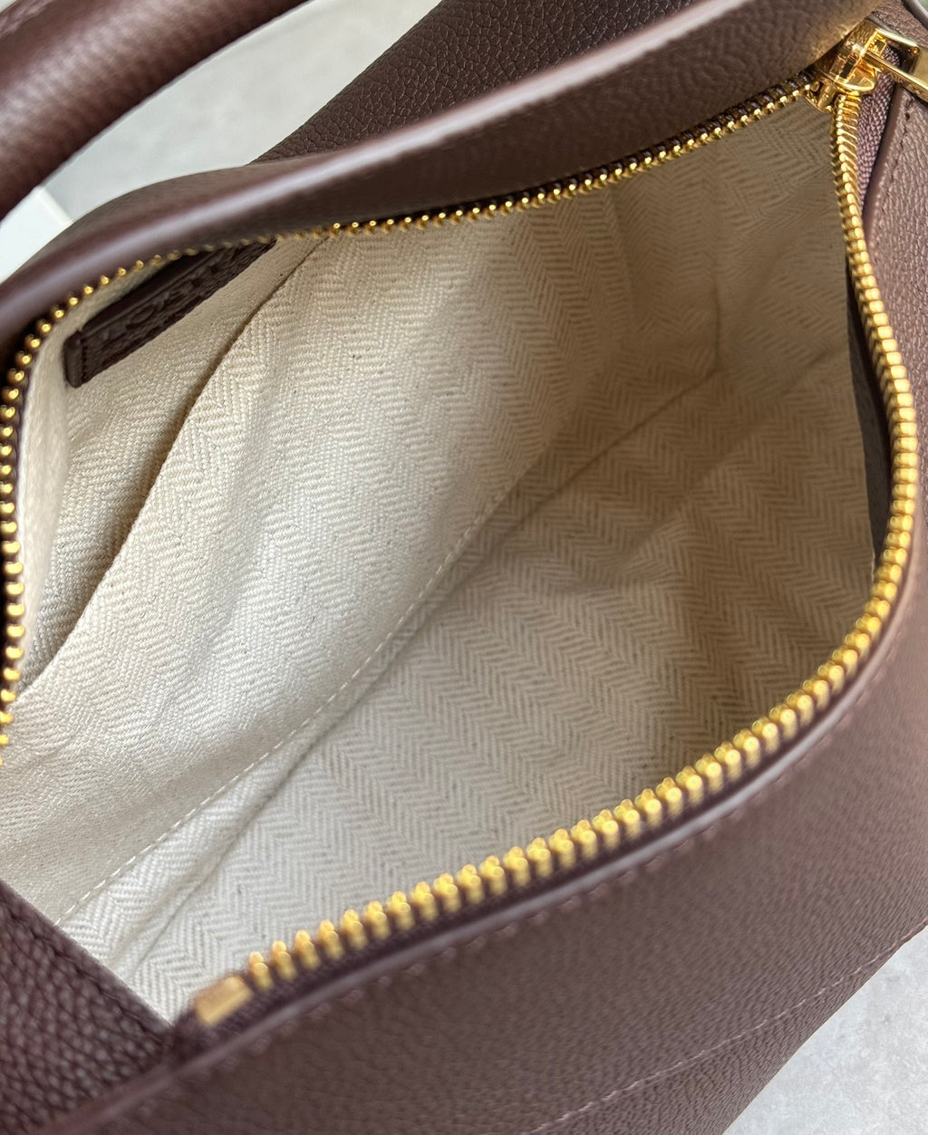 Loewe Puzzle Edge