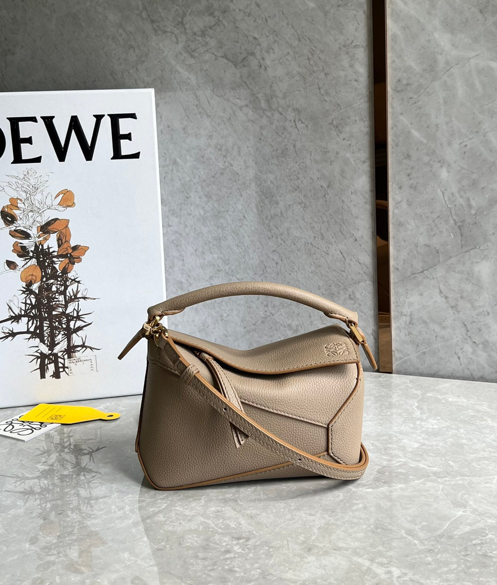 Loewe Puzzle Edge