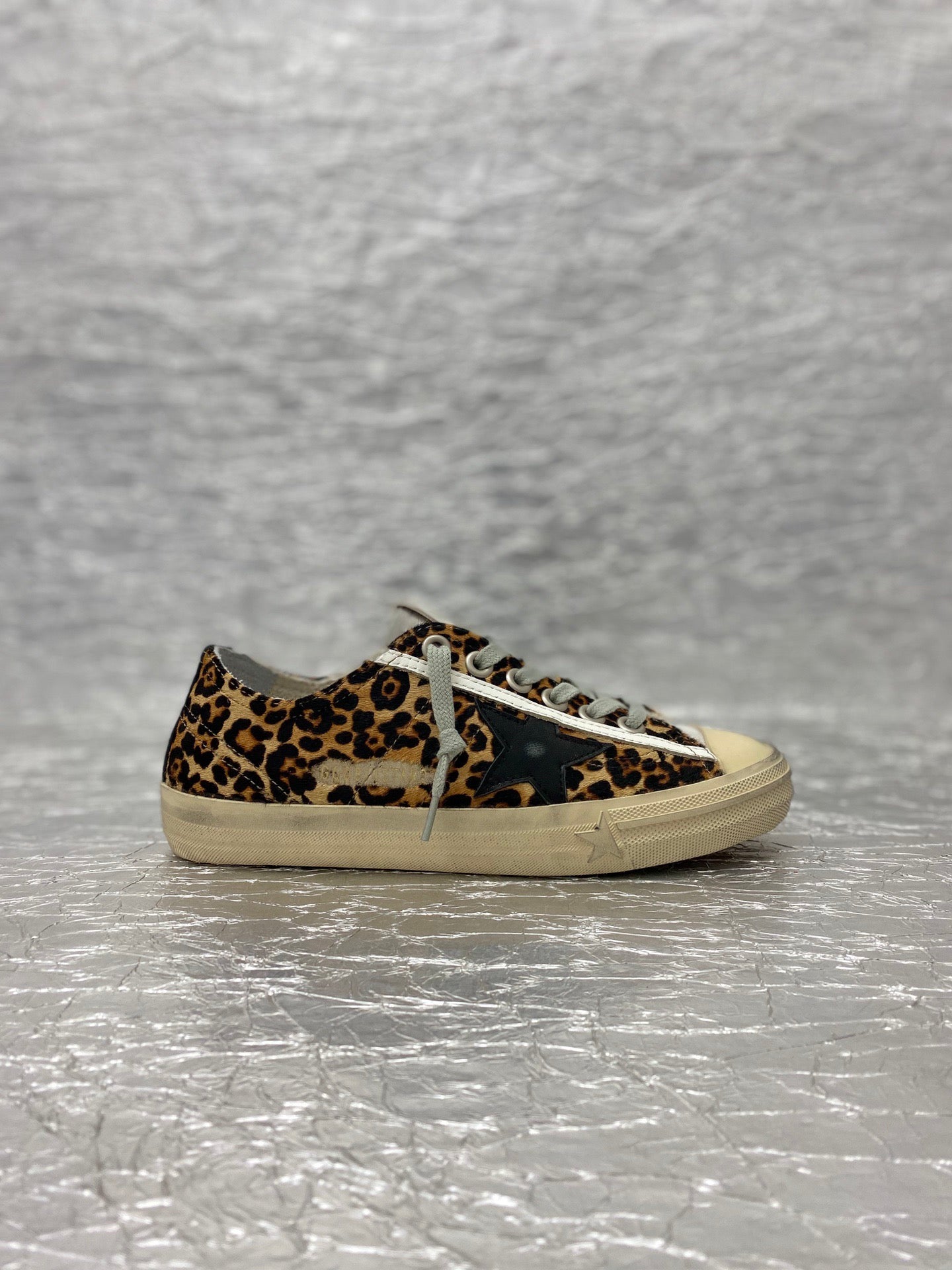 Golden Goose VSTAR2
