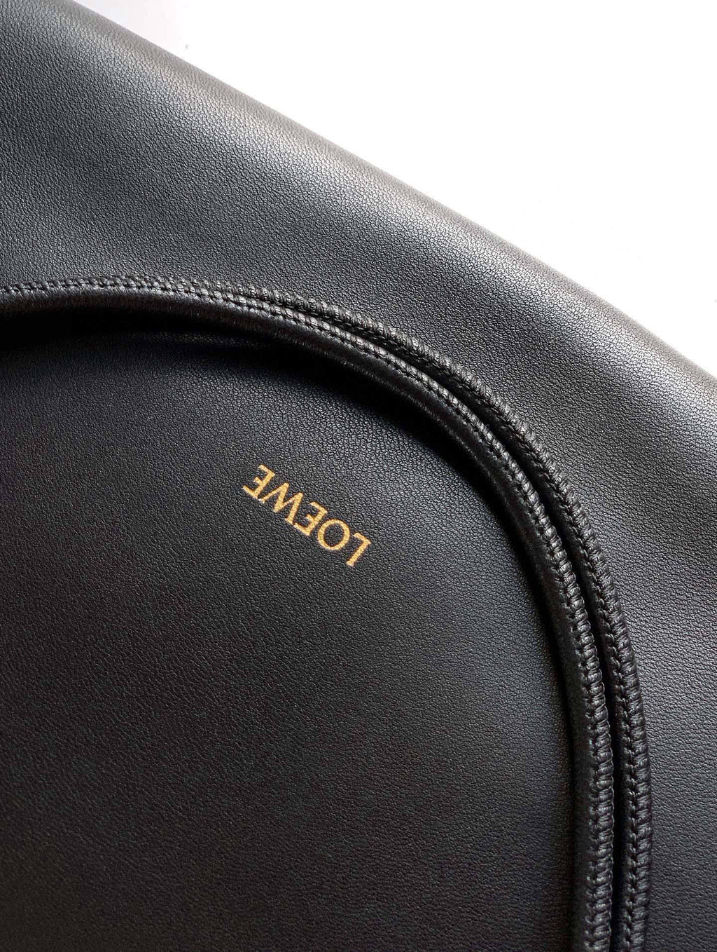 𝐋𝐎𝐄𝐖 Flamenco Purse
