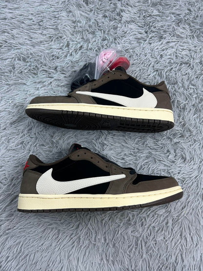 Travis Scott x Air Jordan 1
