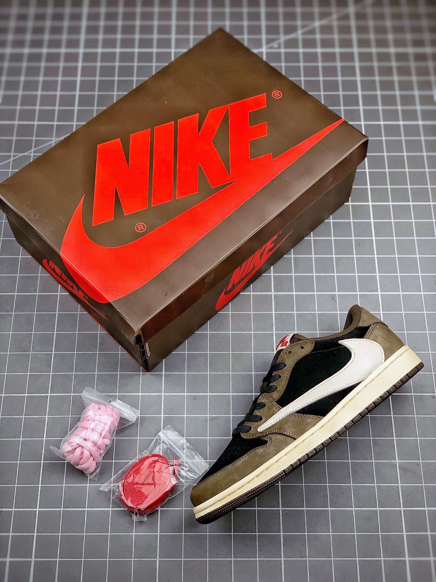 Zapatillas Nike TS x Air Jordan 1 Low