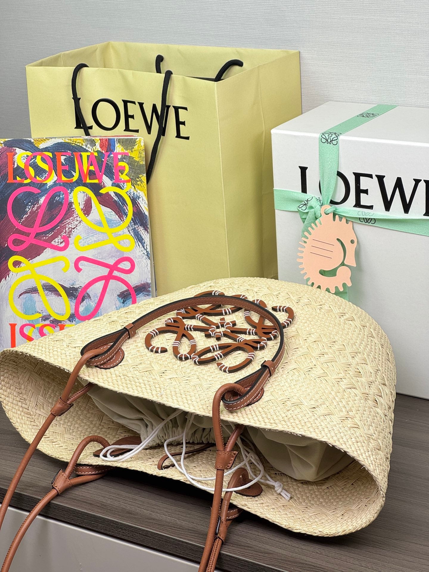 Bolso capazo Anagram LOEWE