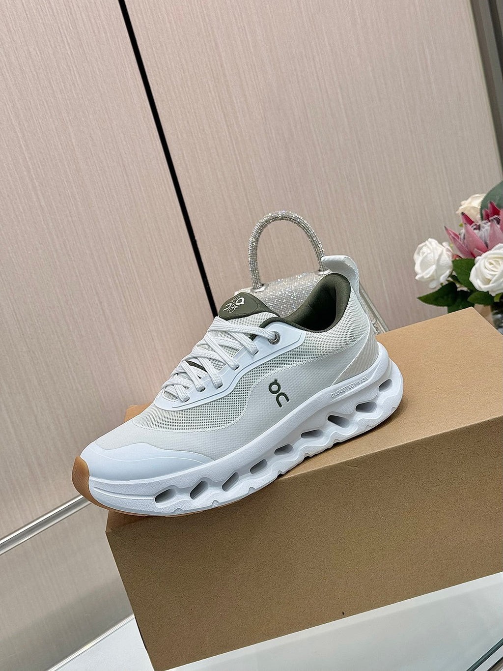 Loewe x on cloudtilt