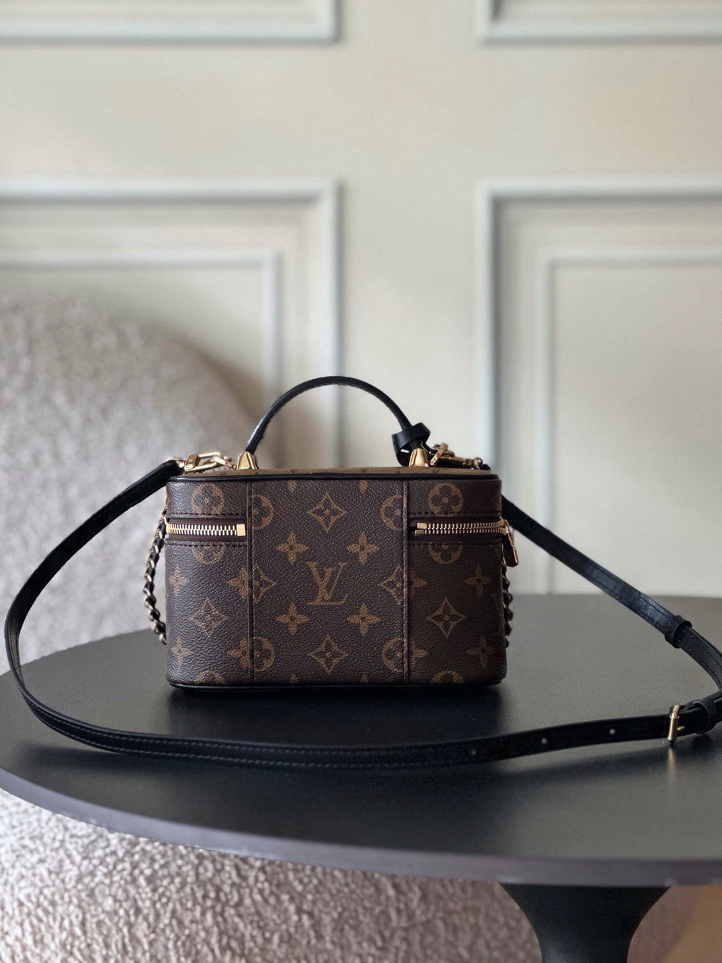 Bolso Vanity Chain Pouch LOUIS VUITTON