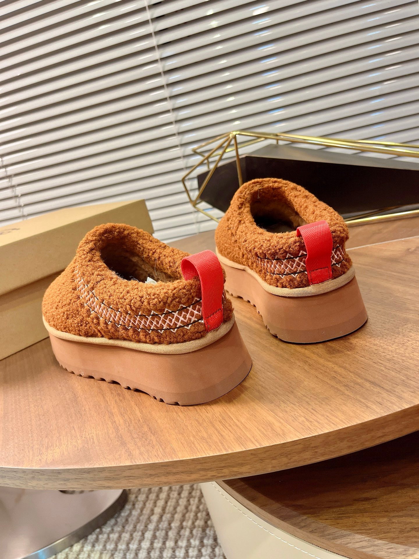 UGG Tazz Braid Brown