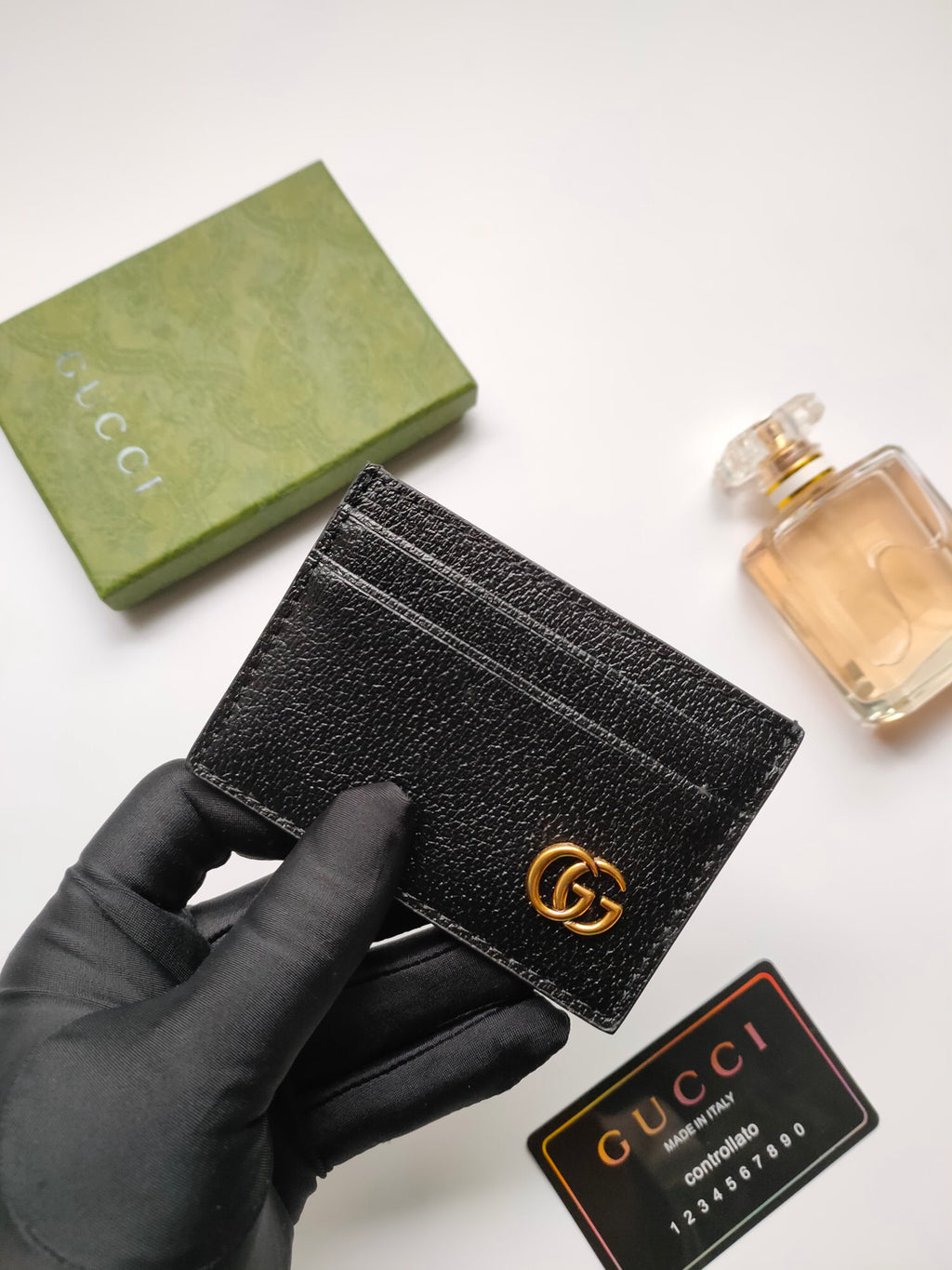 Tarjetero Gucci