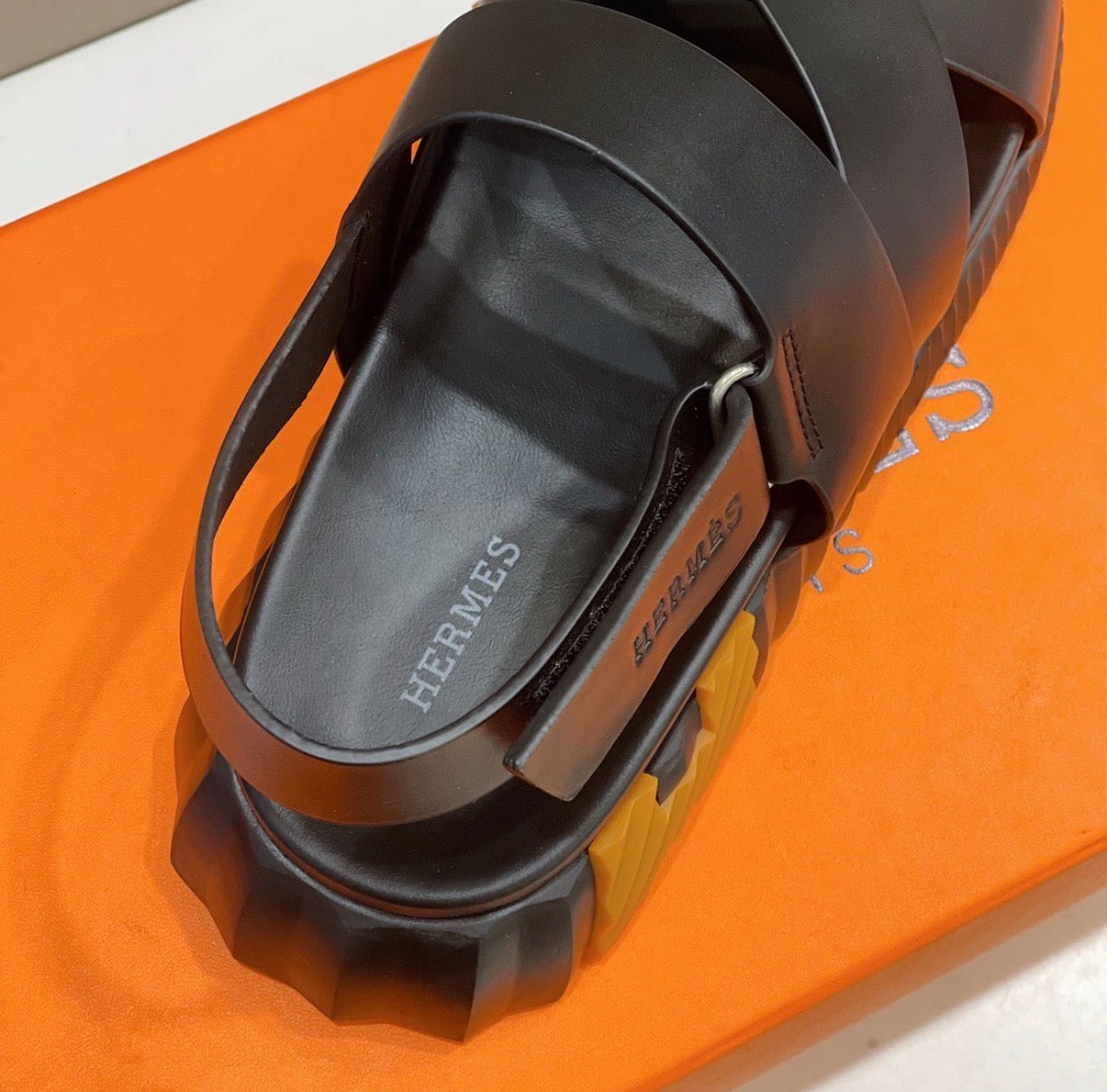 Sandalias Hermes