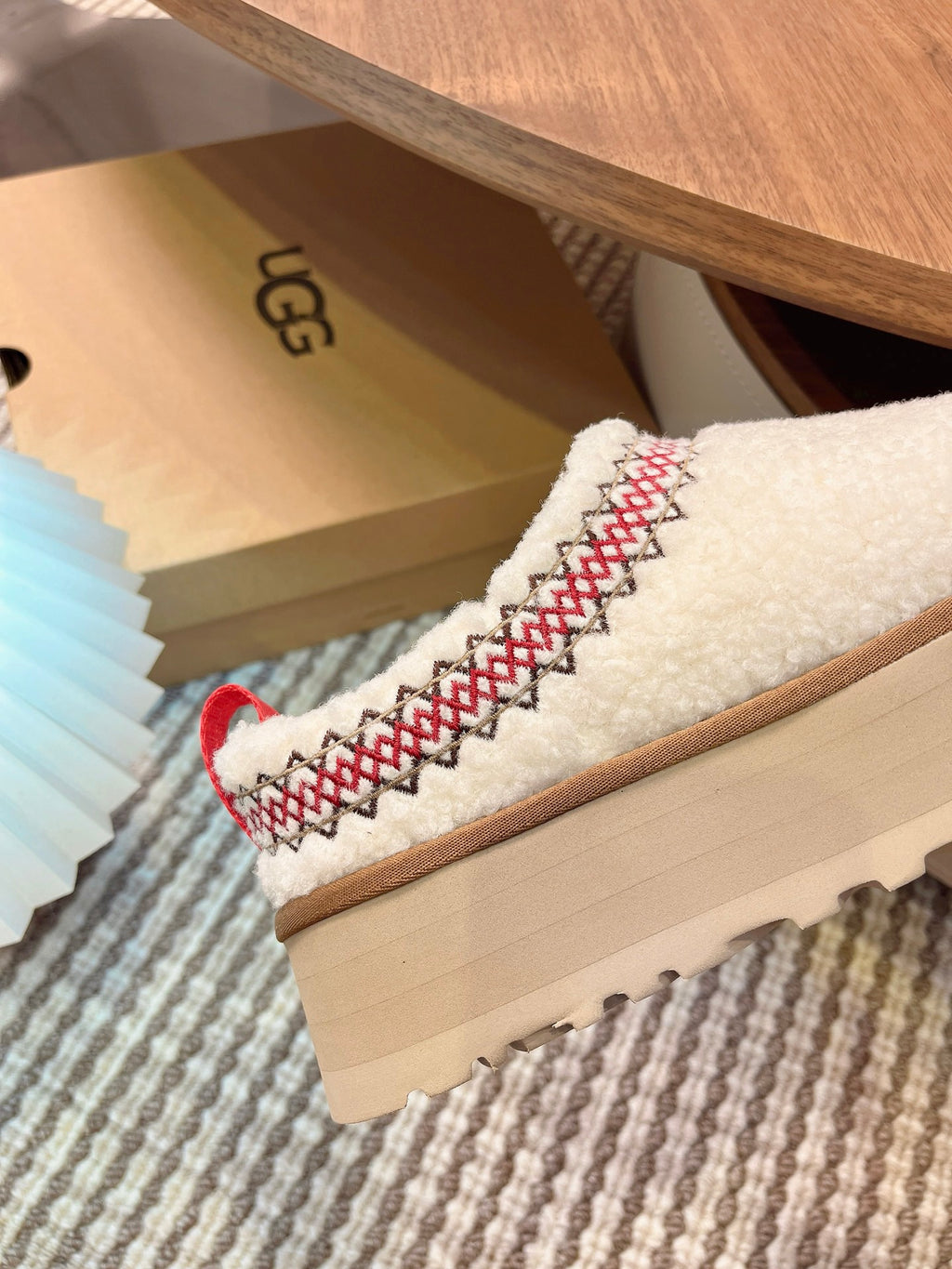 UGG Tazz Braid Natural