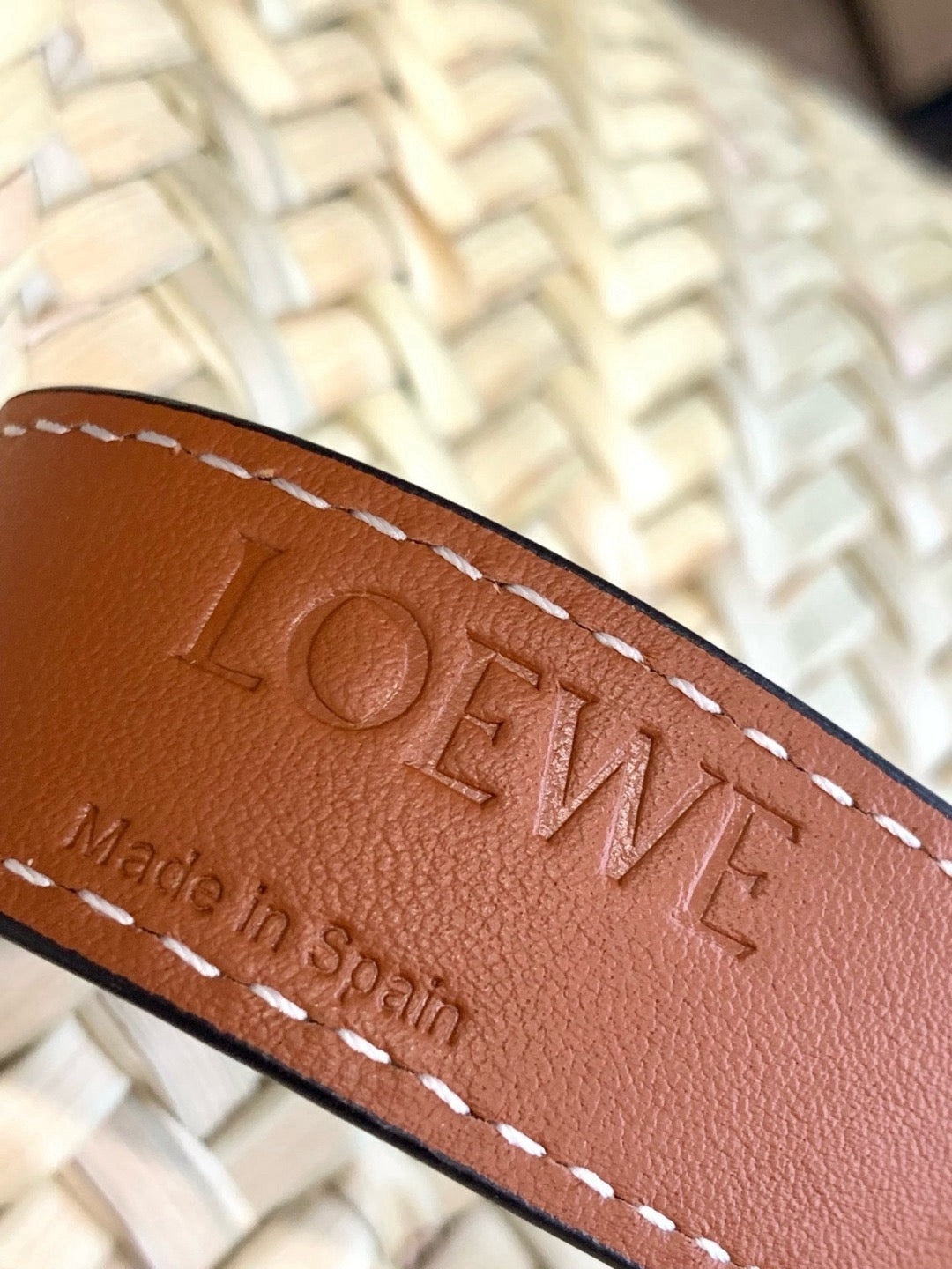 Bolso capazo en hoja de palma LOEWE