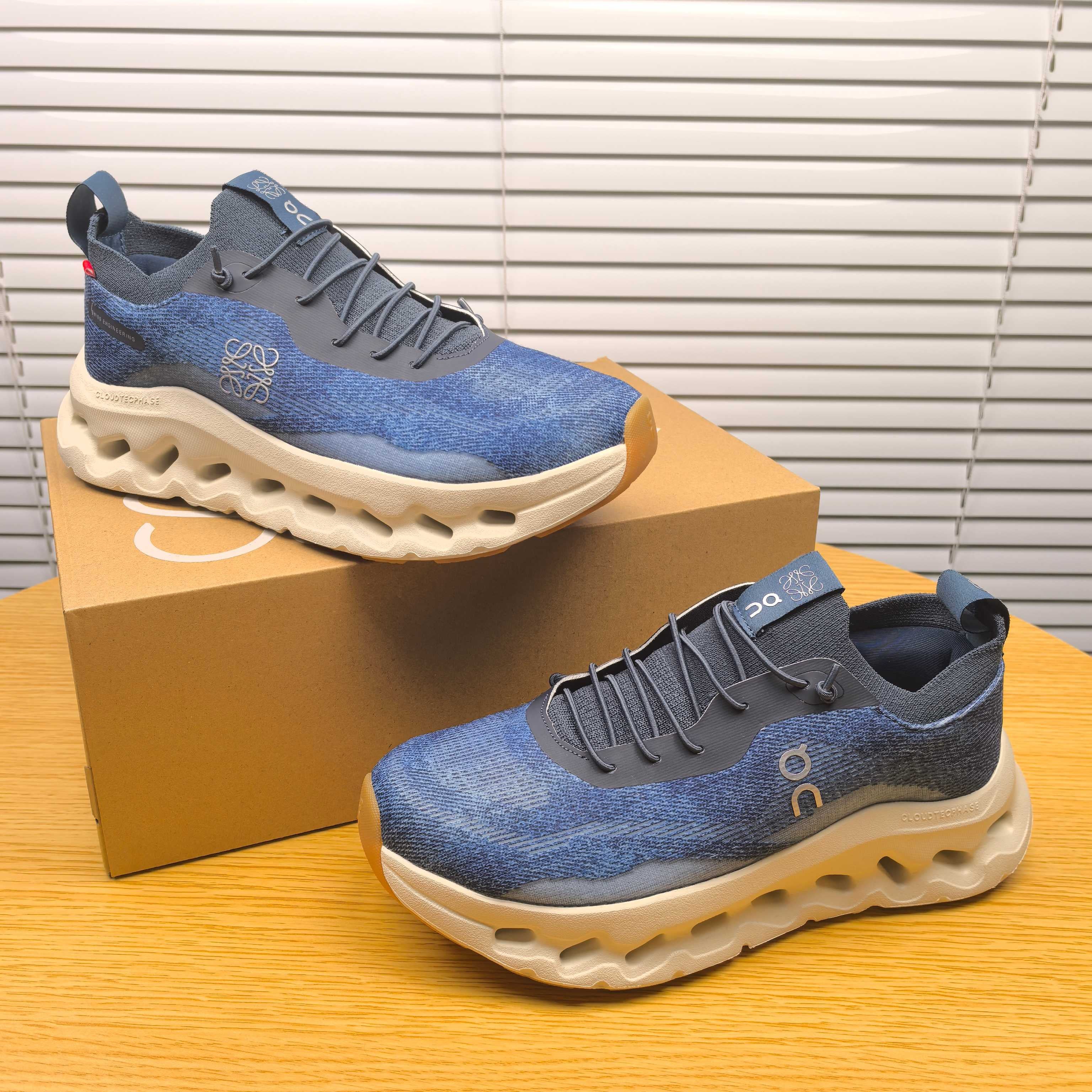 Zapatillas On Running x LOEWE Cloudtilt
