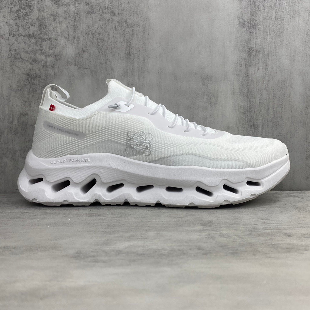 Zapatillas On Running x Loewe Cloudtilt