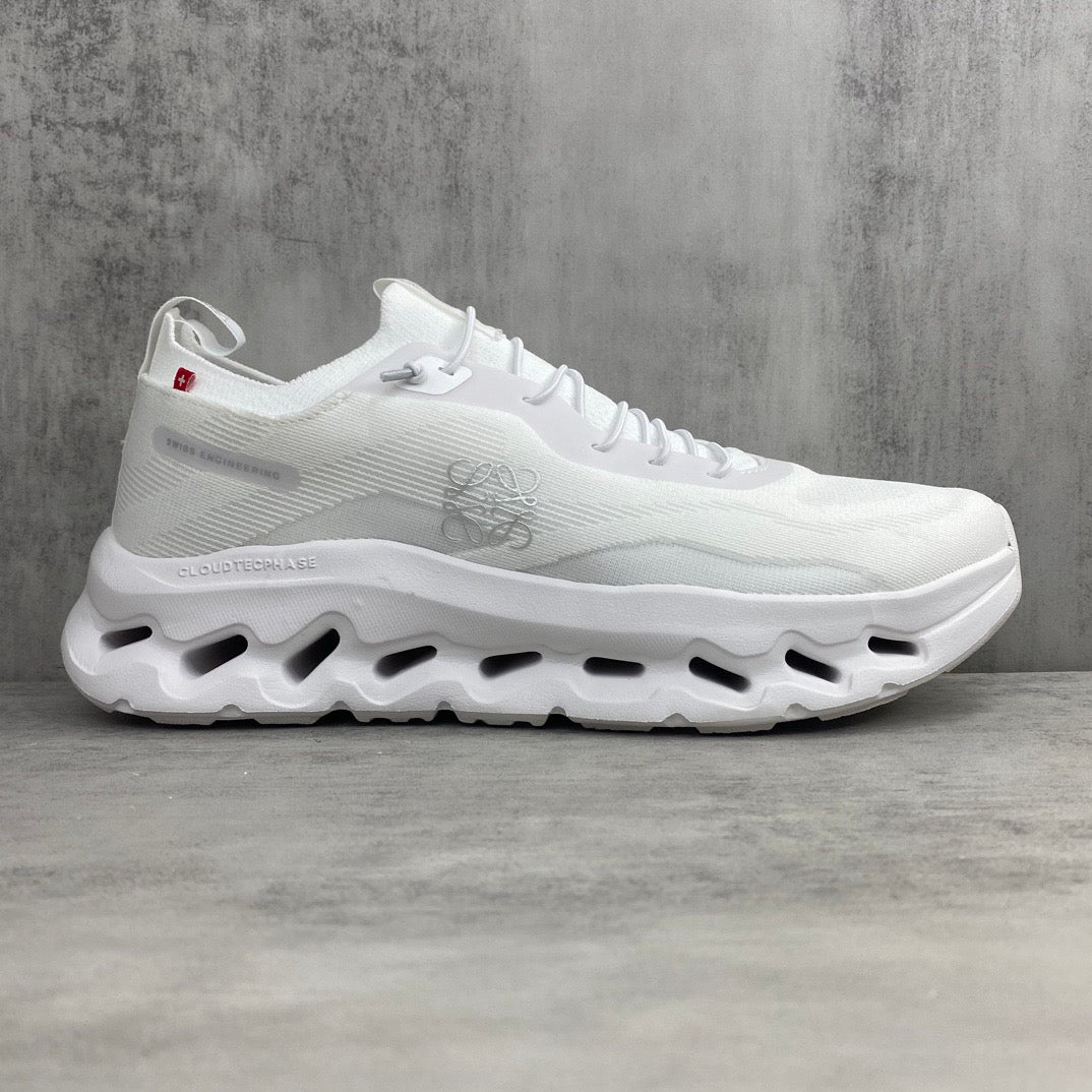 Zapatillas On Running x Loewe Cloudtilt