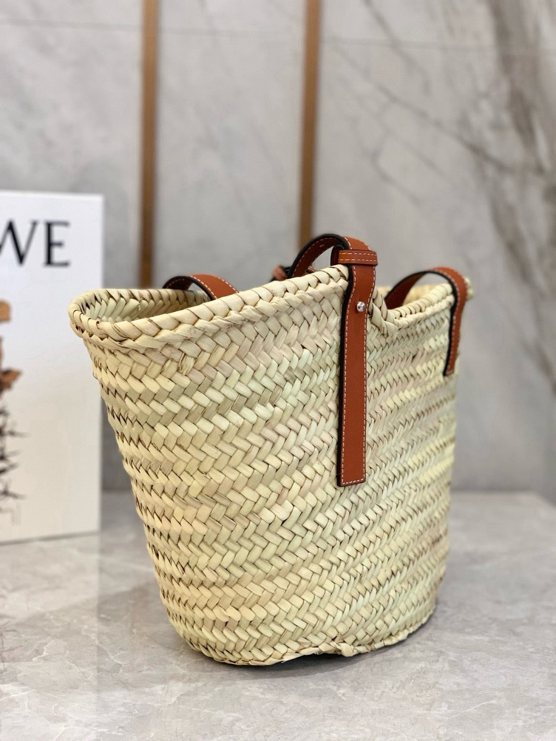 Bolso capazo en hoja de palma LOEWE