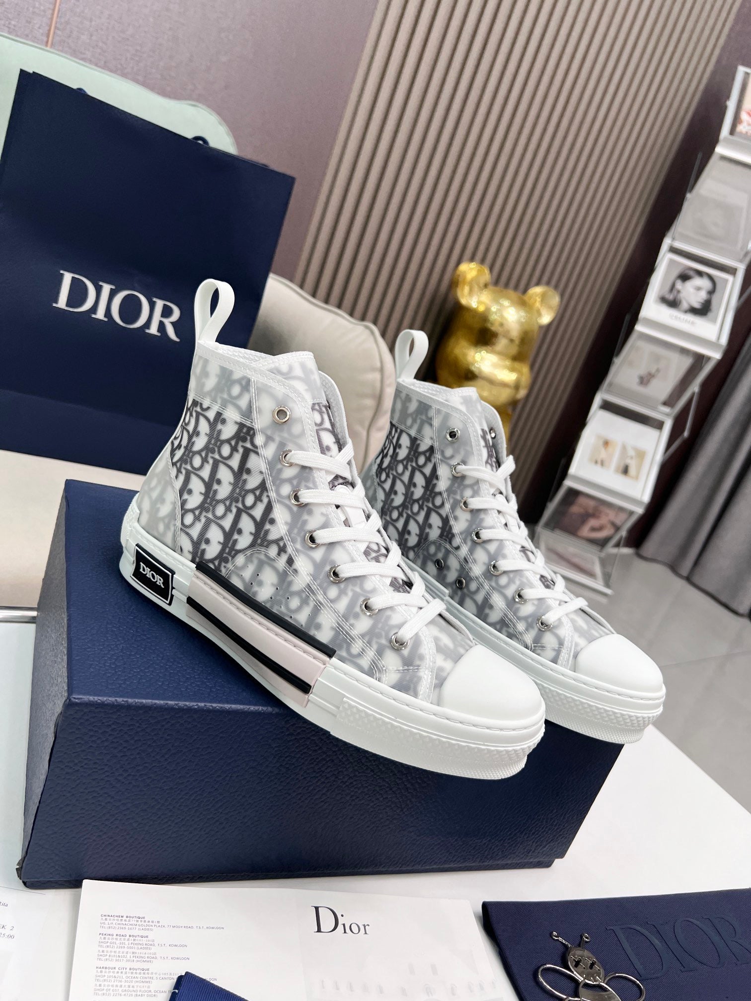 Dior B23
