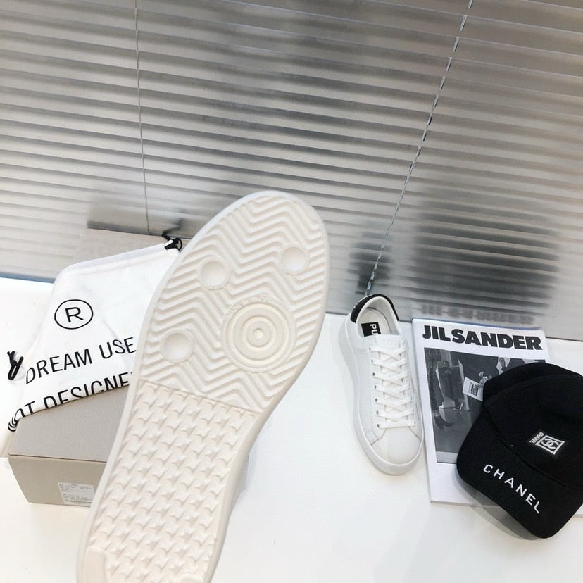 Golden Goose Pure