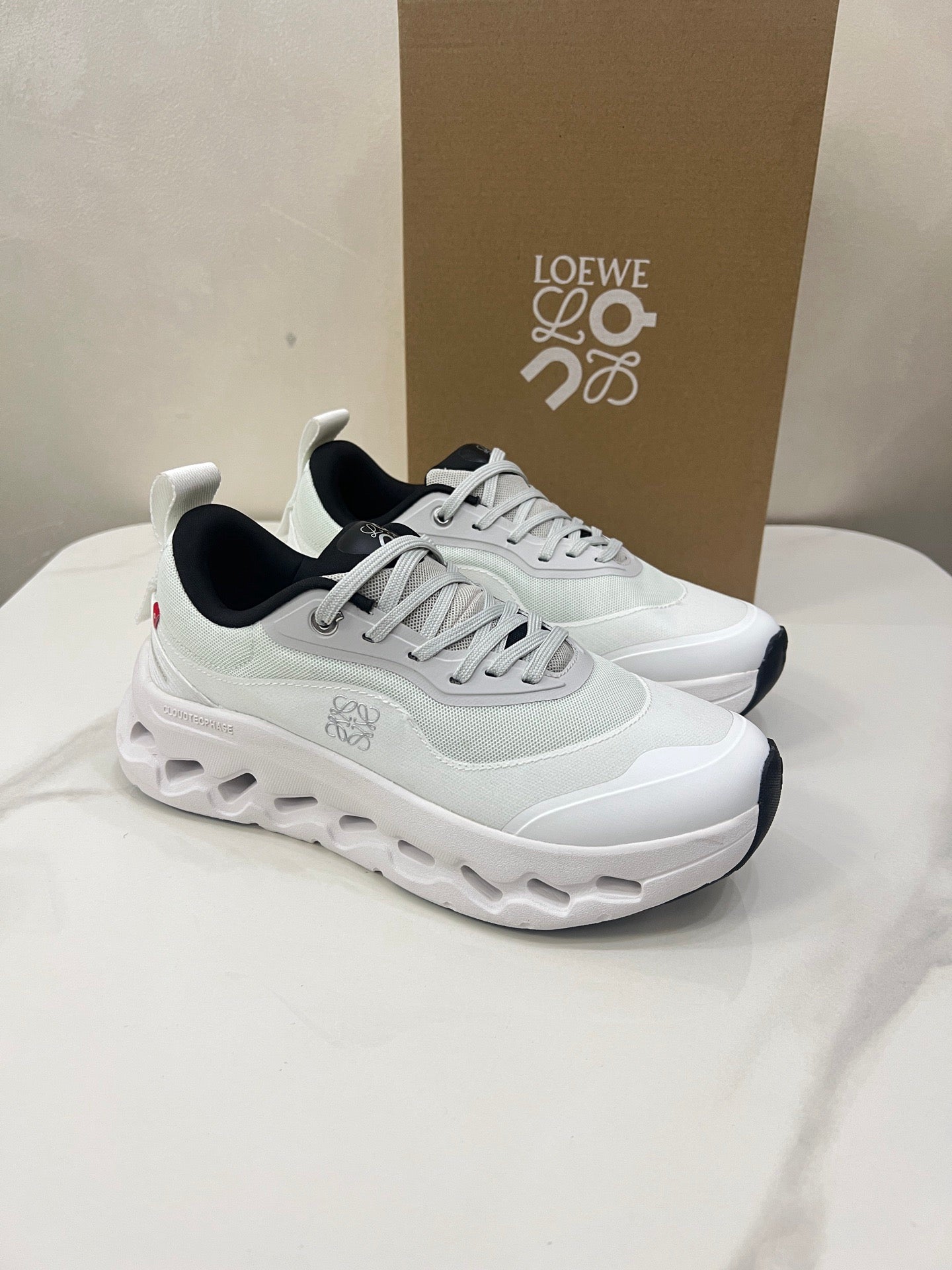 Loewe x on cioudtilt 2.0
