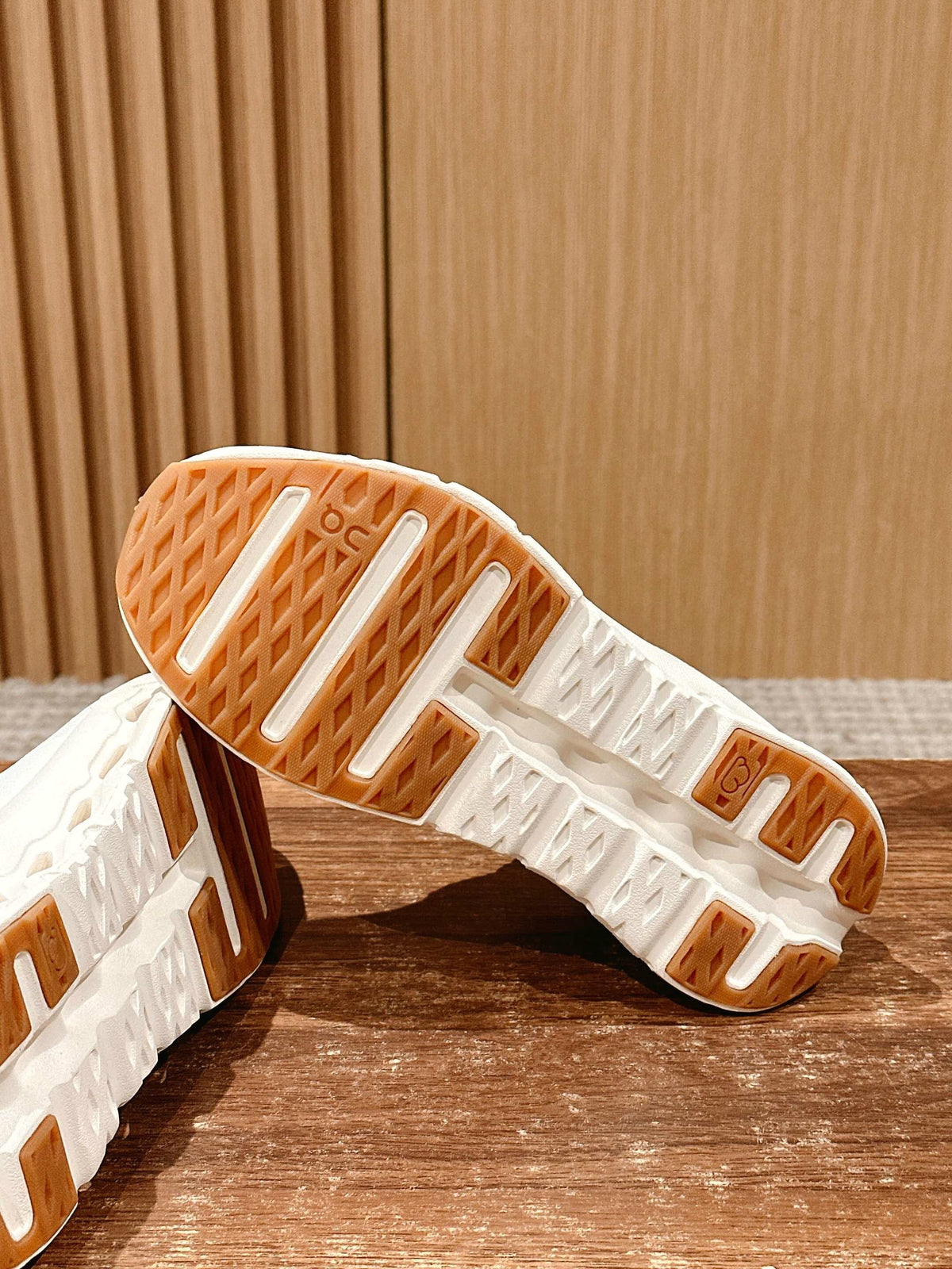 LOEWE x On