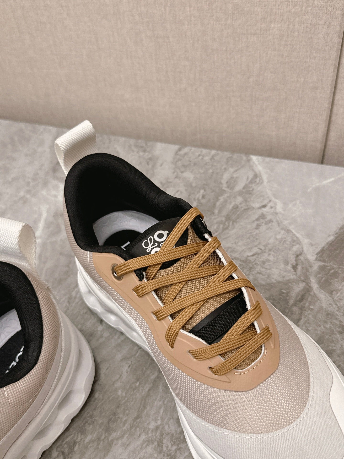 Loewe x on cioudtilt 2.0