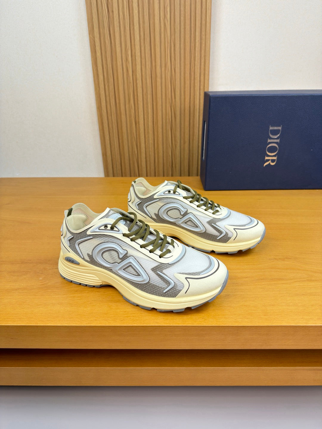Dior B30