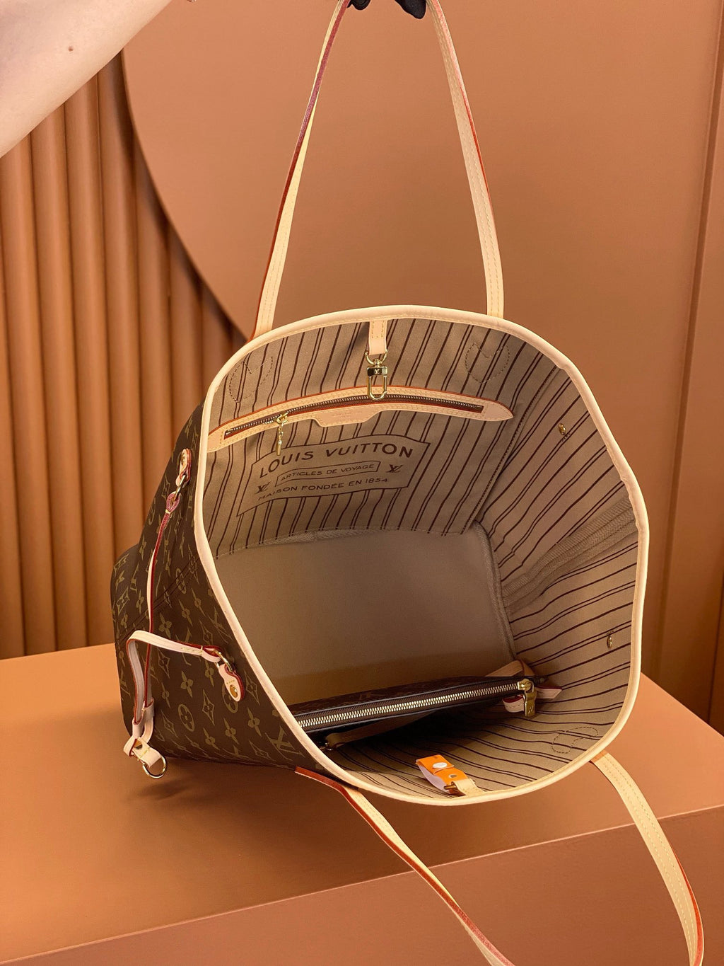 Louis Vuitton Neverfull MM
