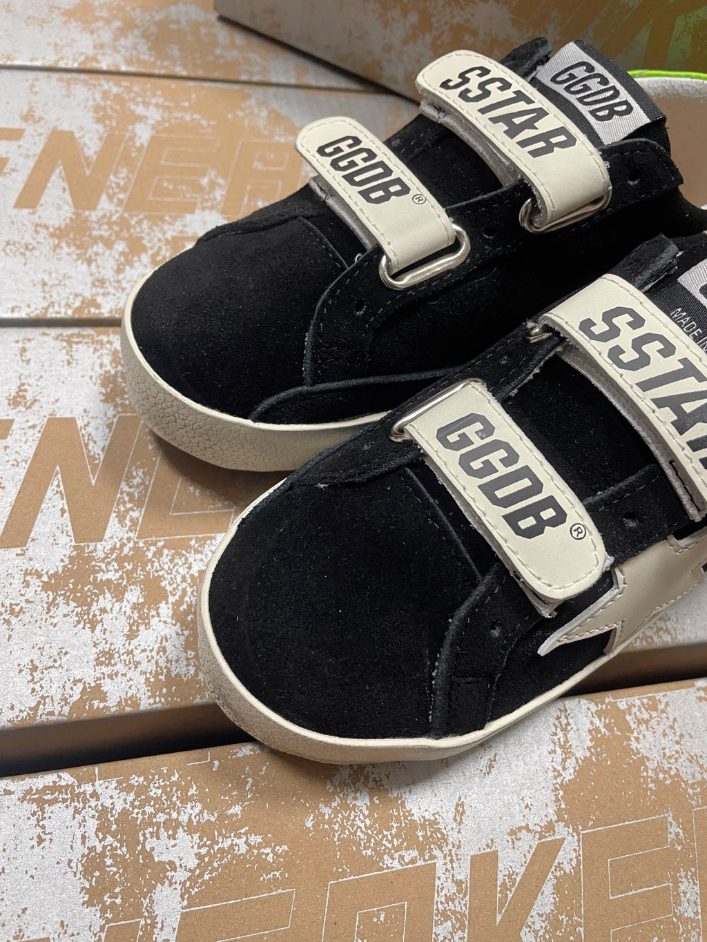 Golden Goose children