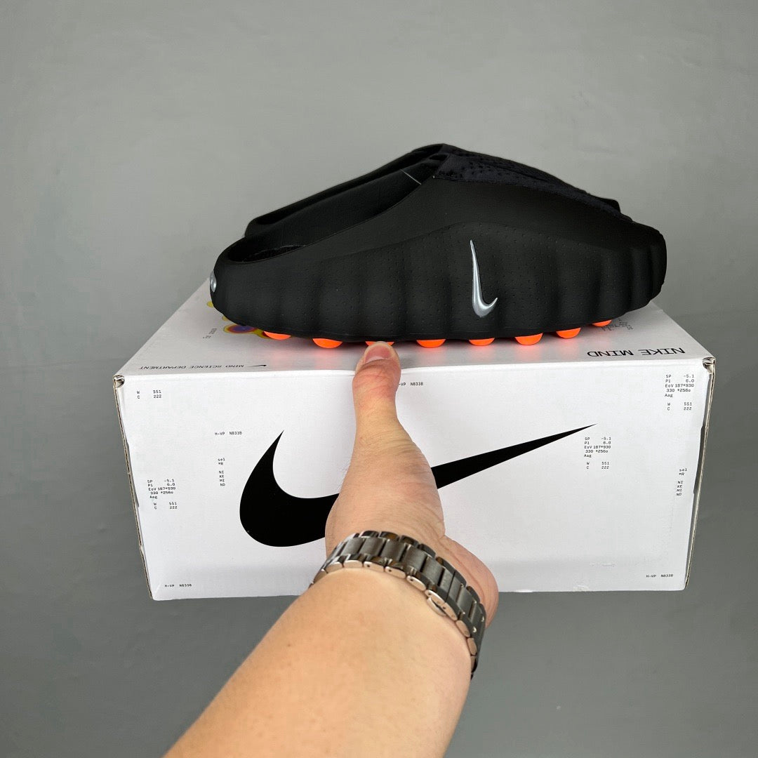 NIKE MIND 001