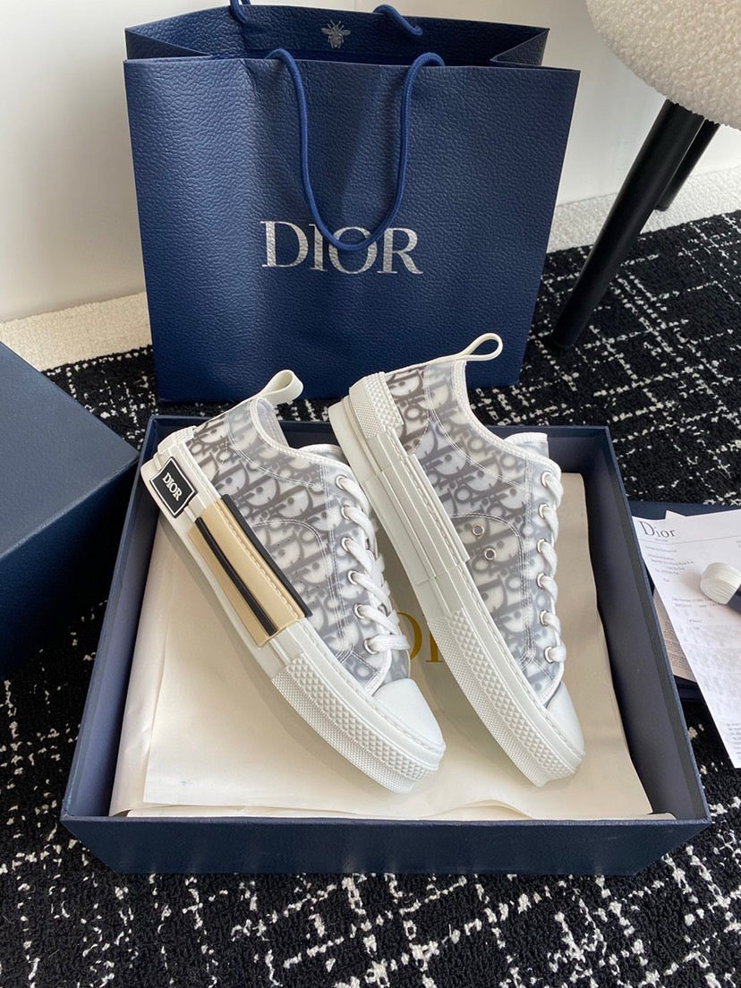 Dior B23