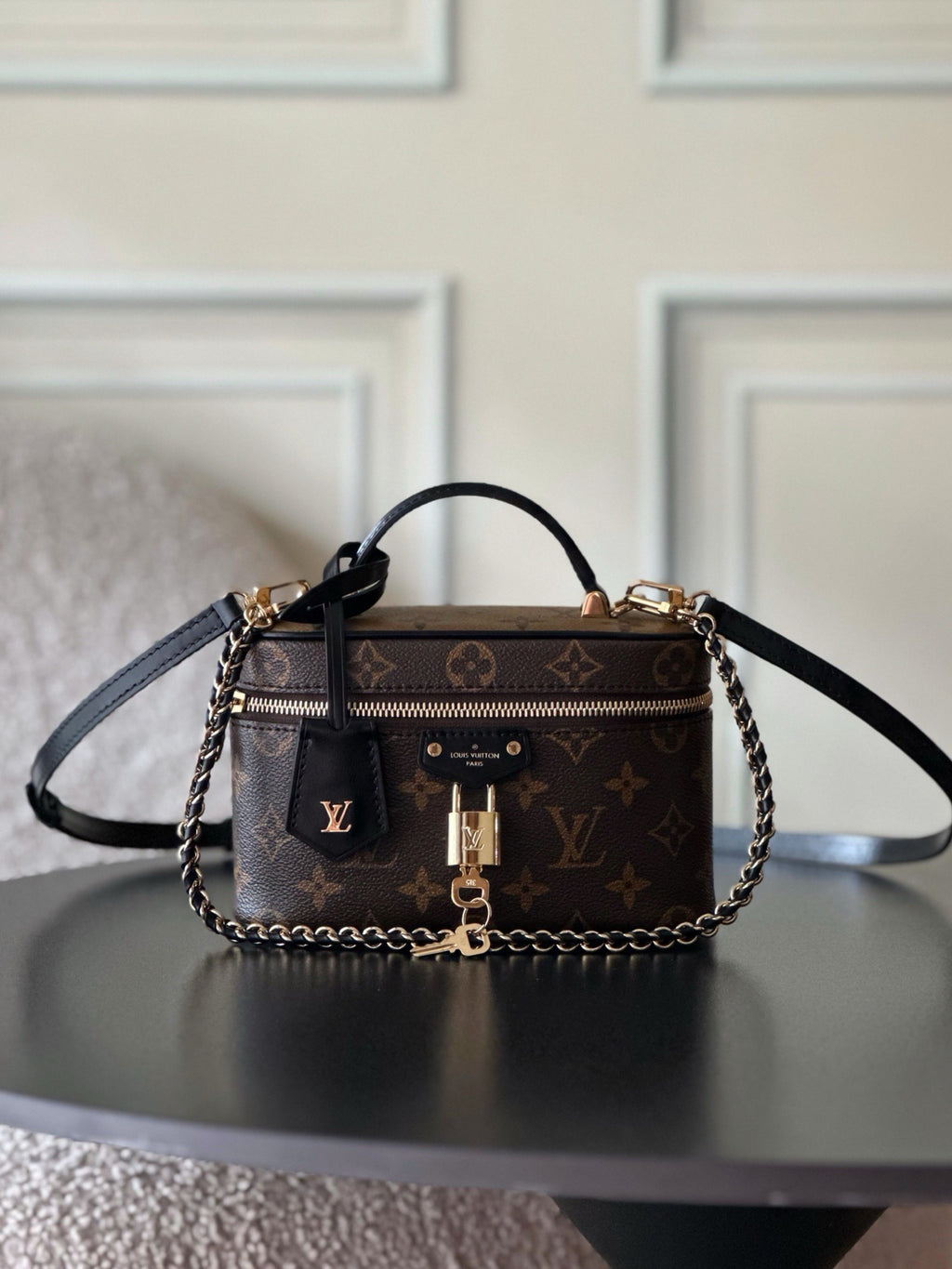 Bolso Vanity Chain Pouch LOUIS VUITTON