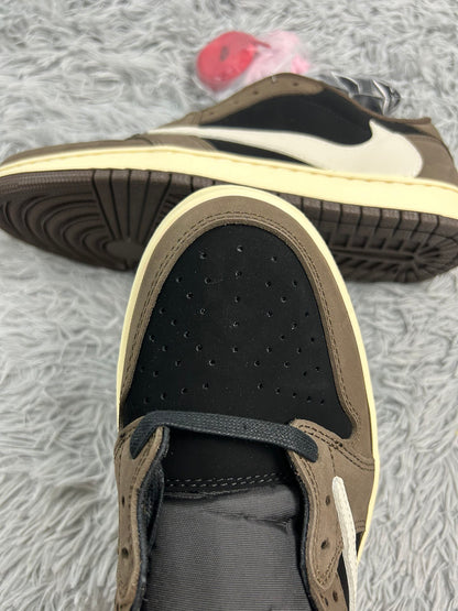 Travis Scott x Air Jordan 1