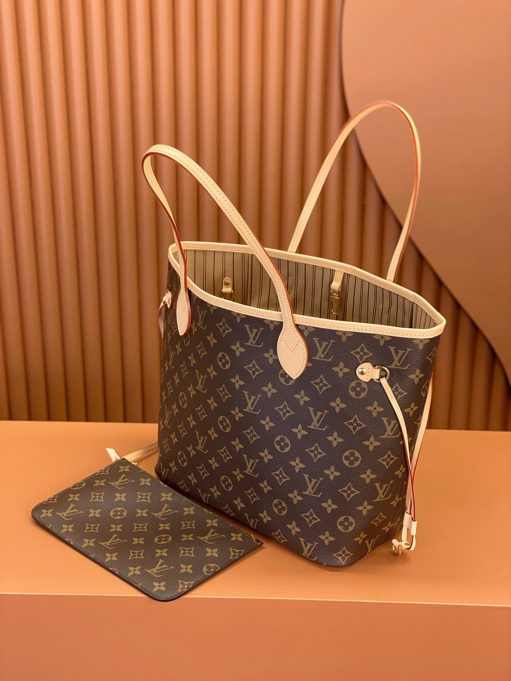 Louis Vuitton Neverfull MM