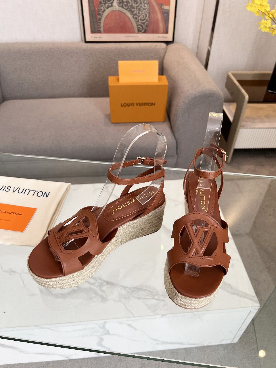 Sandalia de cuña Louis Vuitton
