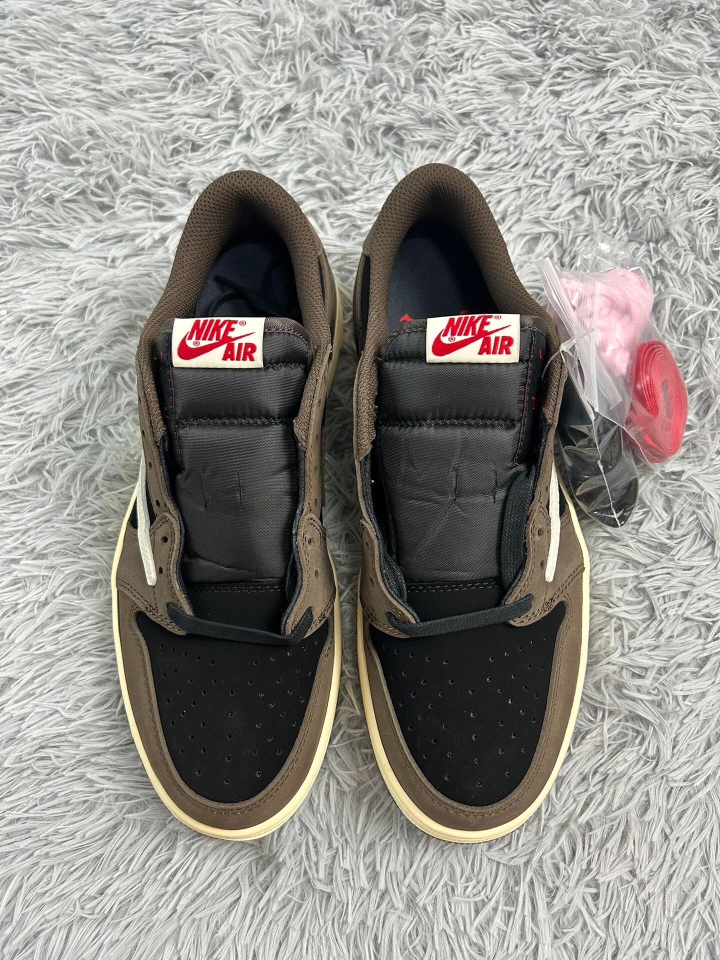 Travis Scott x Air Jordan 1