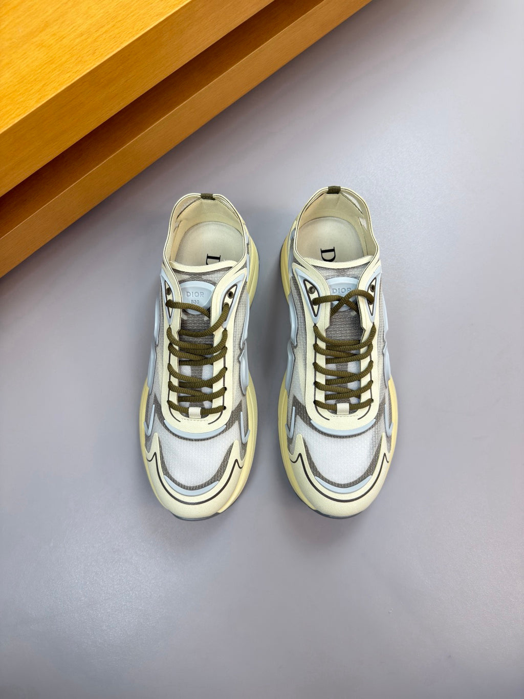 Dior B30