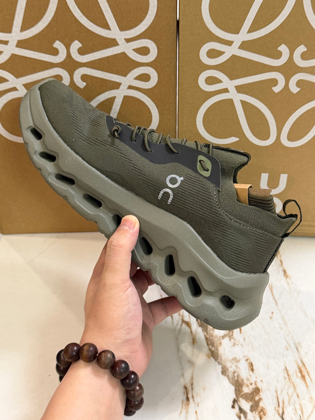 LOEWE x On