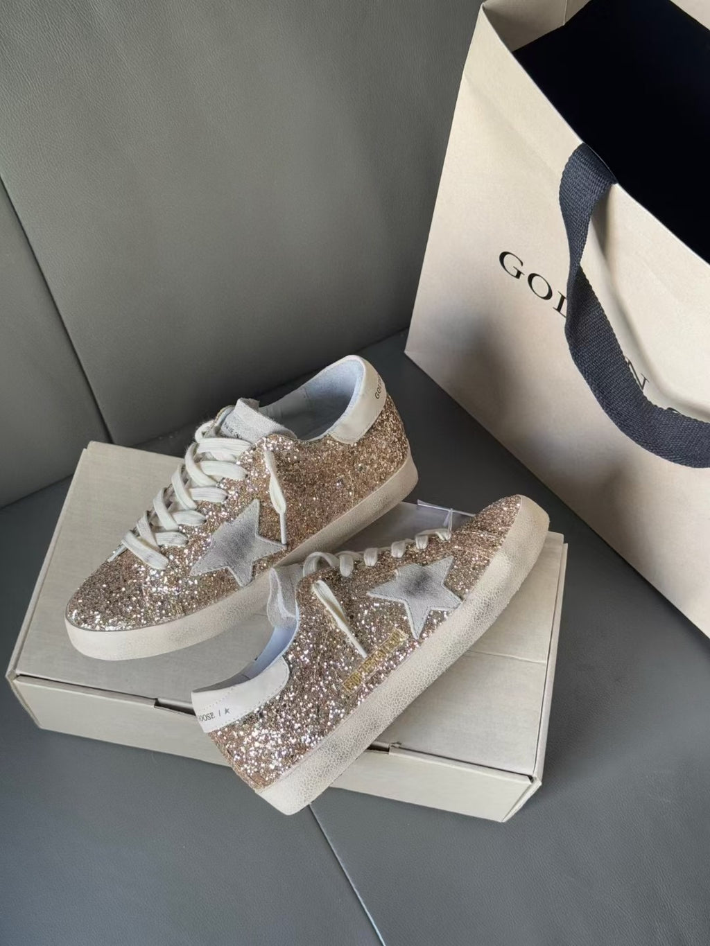 Golden Goose Super-Star