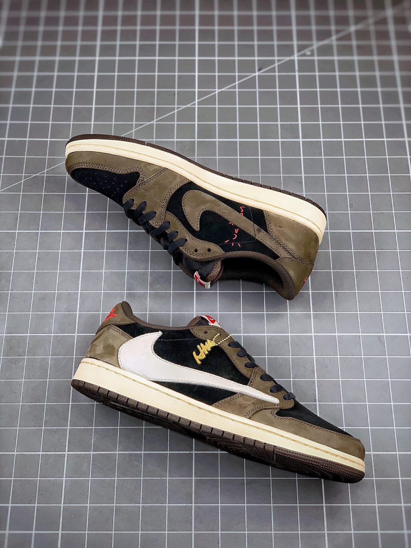 Zapatillas Nike TS x Air Jordan 1 Low