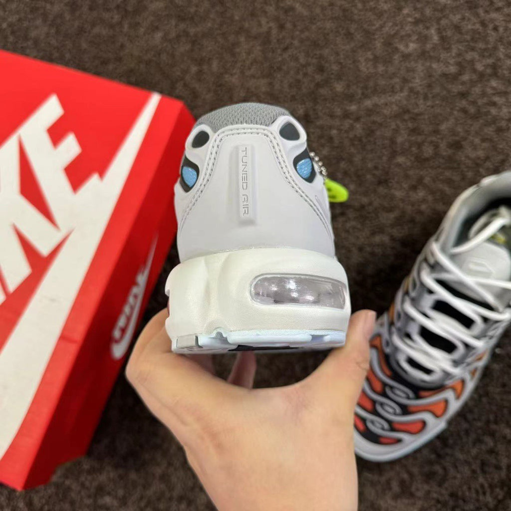 Nike Air Max Plus Drift