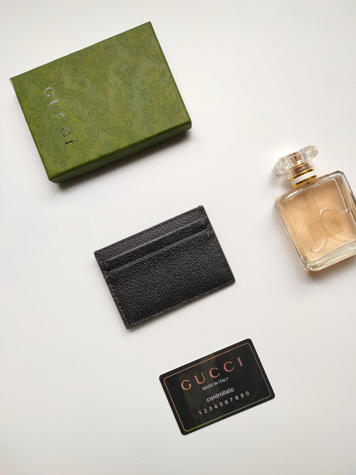 Tarjetero Gucci