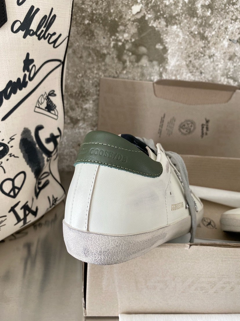 Golden Goose Super-Star