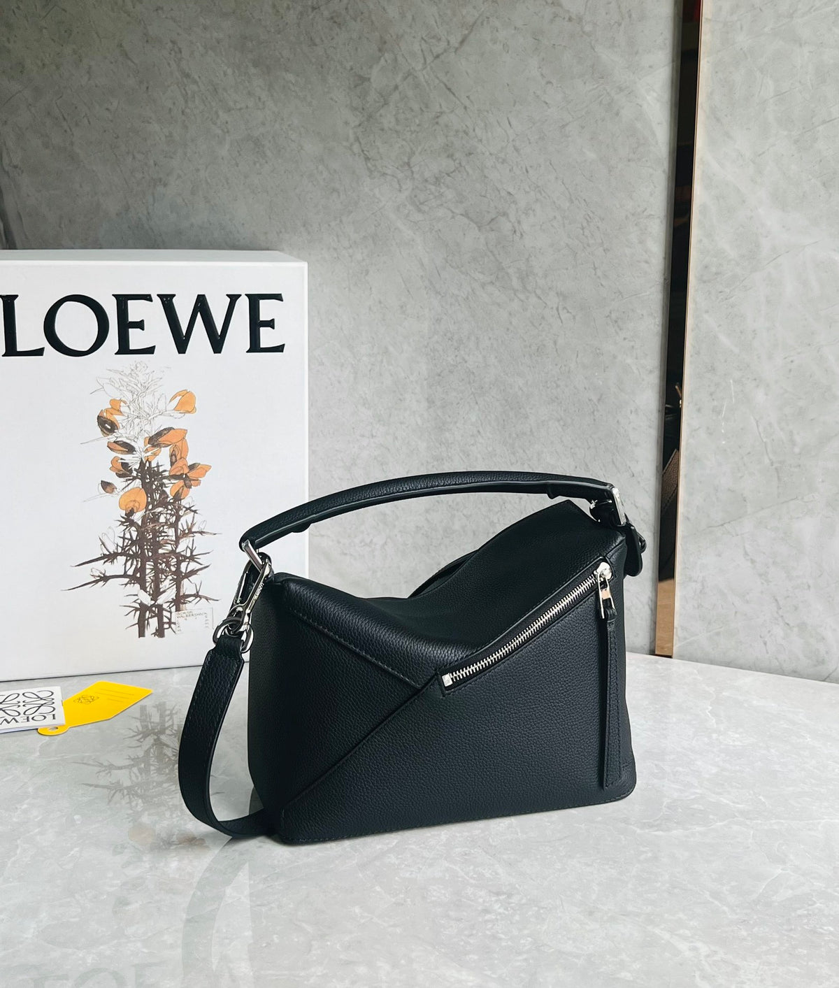 Loewe Puzzle Edge