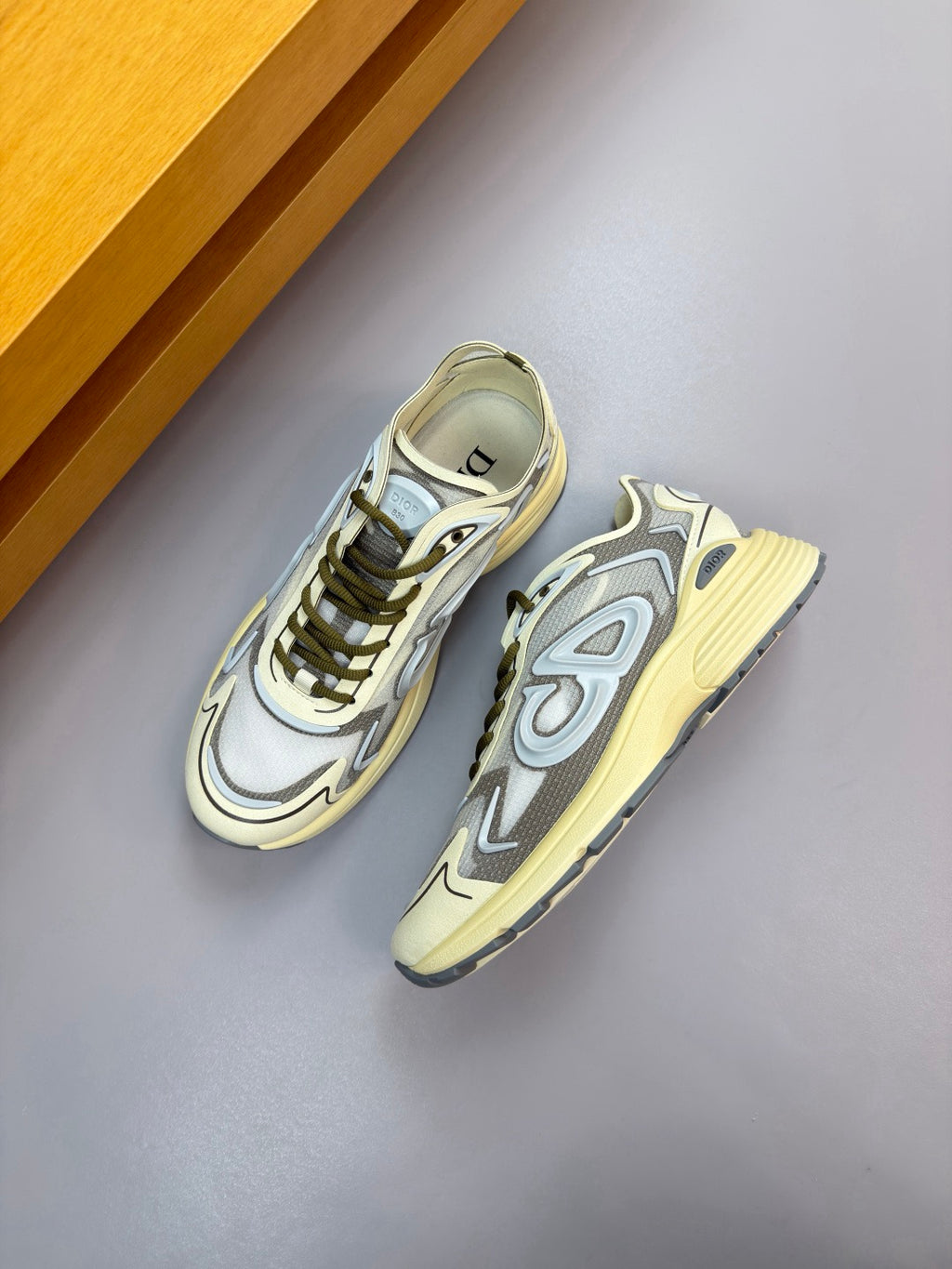 Dior B30