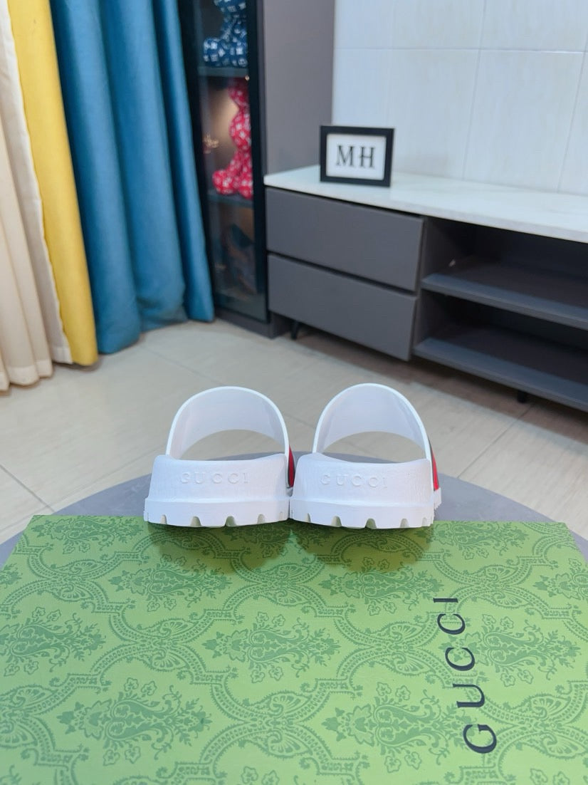 Chanclas Gucci